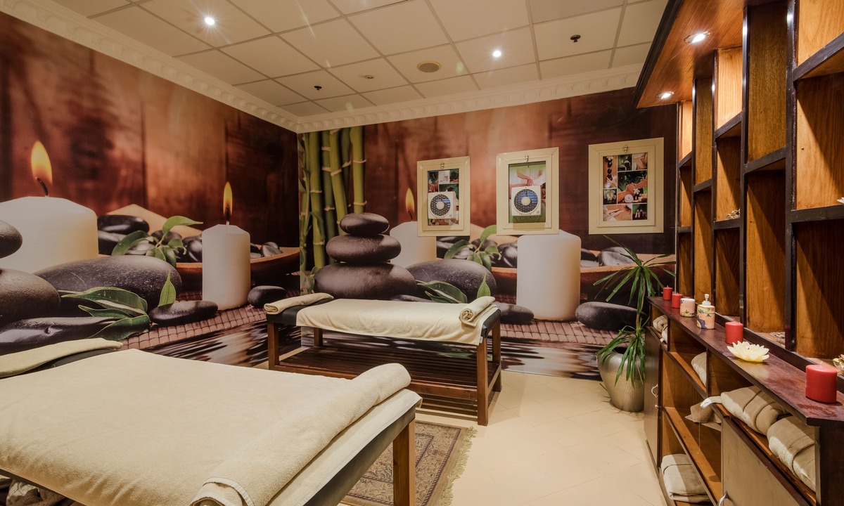 Mobarak City Hotel | Tolip Family Club Borg El Arab