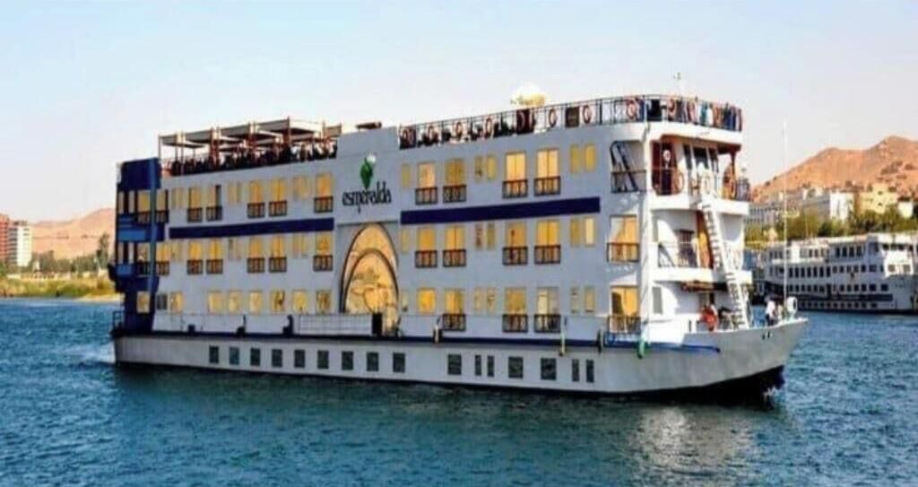 Luxor House | Spacious 8-bedroom house in welcoming Luxor with WiFi