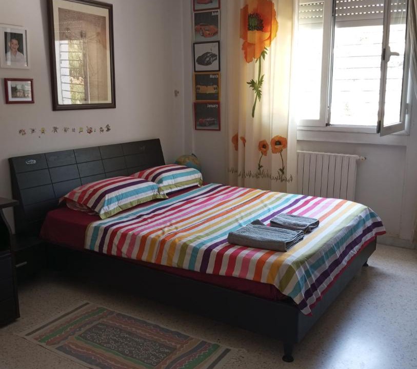 Ariana House | Guest Room Near Airport