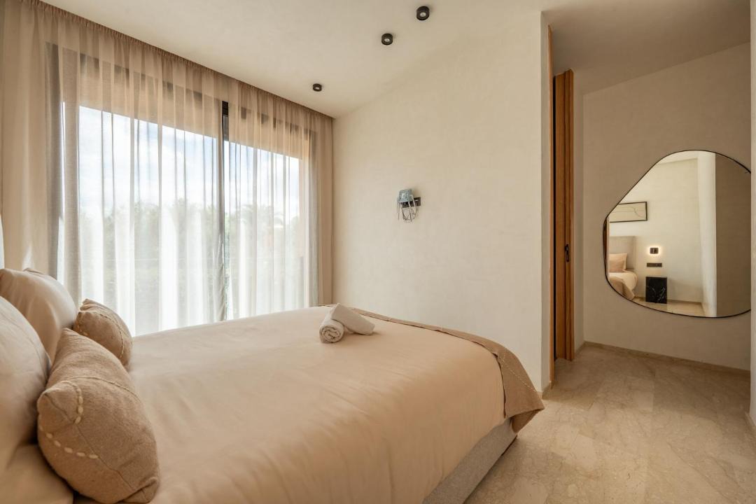 Tassoultante Apartment | Villa Atlas - 5 Suites de Luxe - Piscine Chauffée - Rooftop - Petit Déjeuner Inclus - Vue Atlas