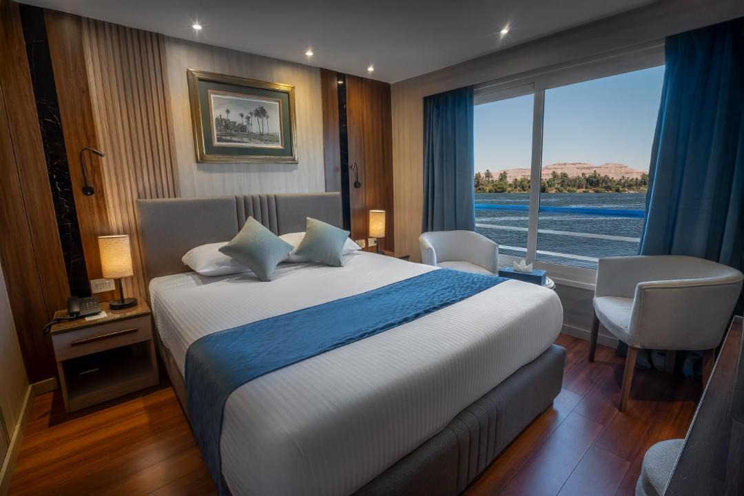 Nile River Luxor Hotel | Renaissance Nile Cruise - Every Saturday from Luxor To Aswan for 4 Nights , and every Wednesday from Aswan To Luxor for 3 Nights