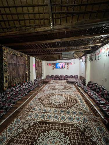 Photo of Others in Bawati