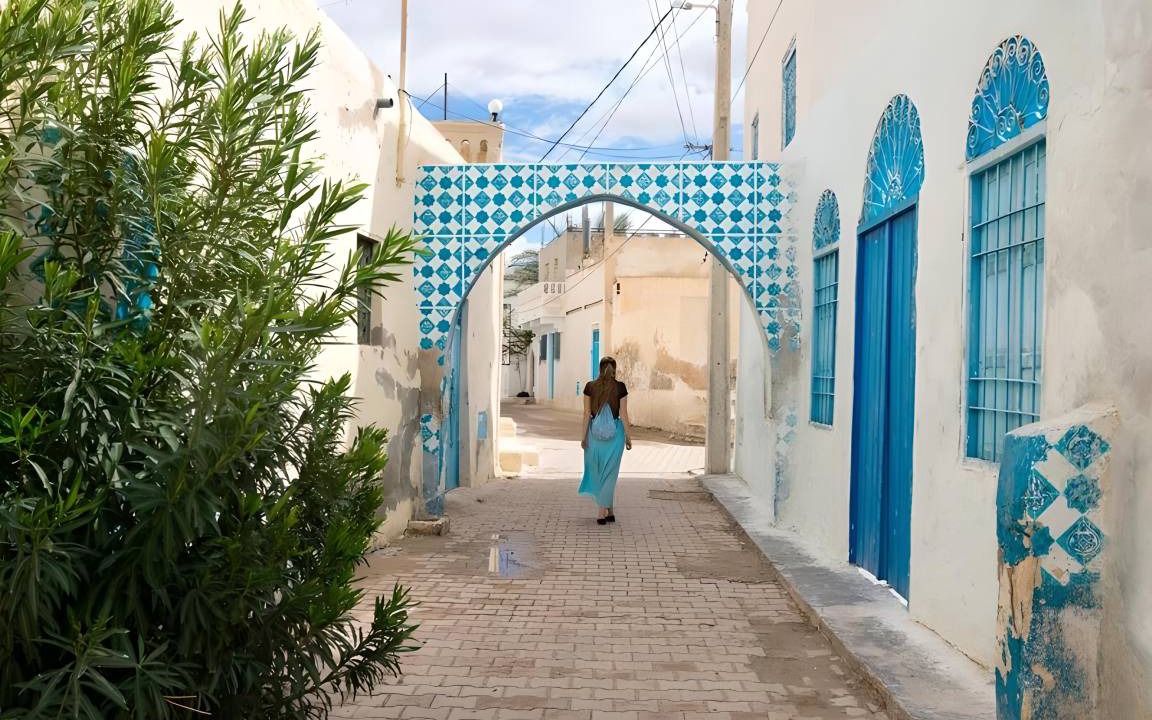 Photo of Others in Erriadh