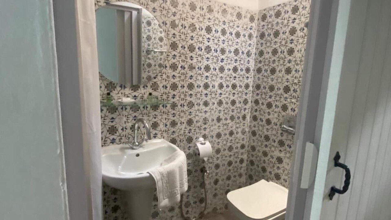 Photo of Bathroom in Aghir