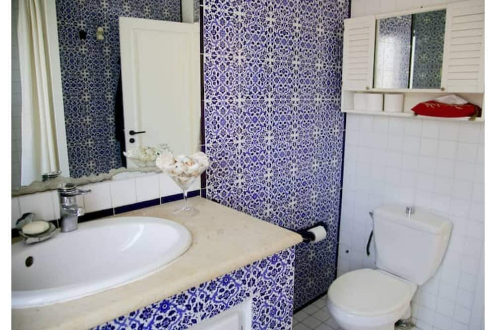 Photo of Bathroom in Salamboo