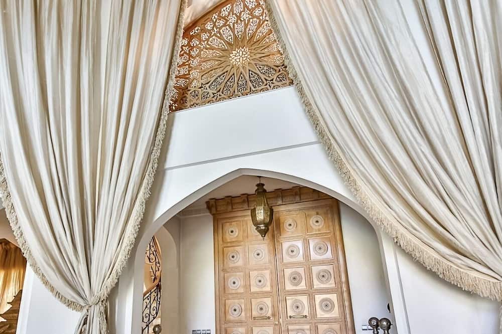 Photo of Others in Bab Atlas