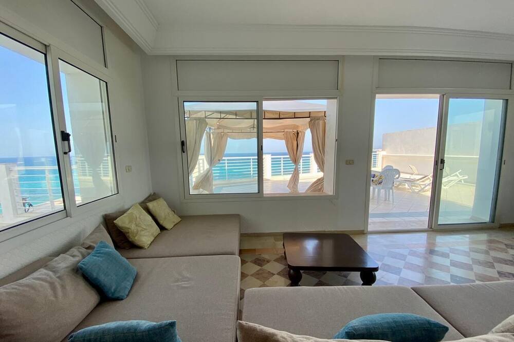 Photo of Livingroom in Hiboun