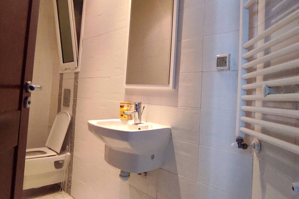 Photo of Bathroom in Les Berges Du Lac II