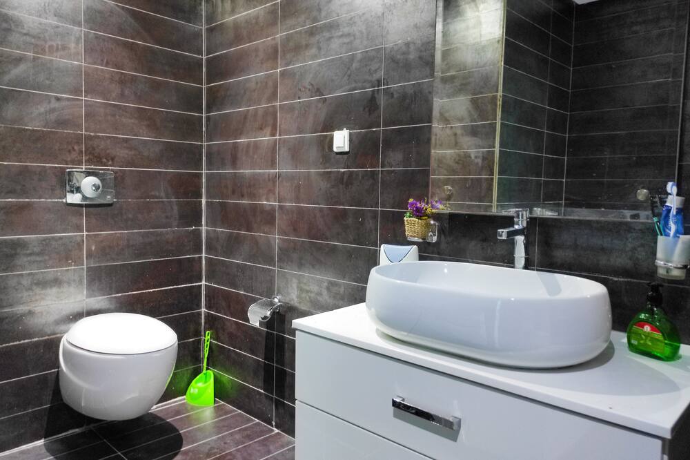 Photo of Bathroom in Les Berges Du Lac II