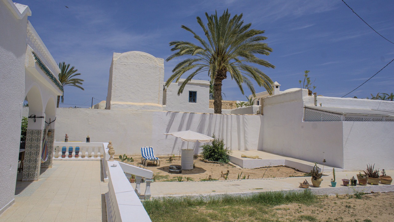 Photo of Others in Erriadh