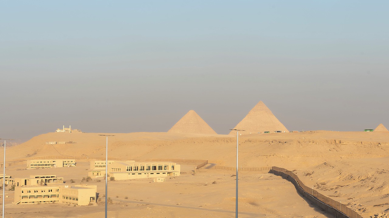 Photo of Bedroom in Pyramids Gardens