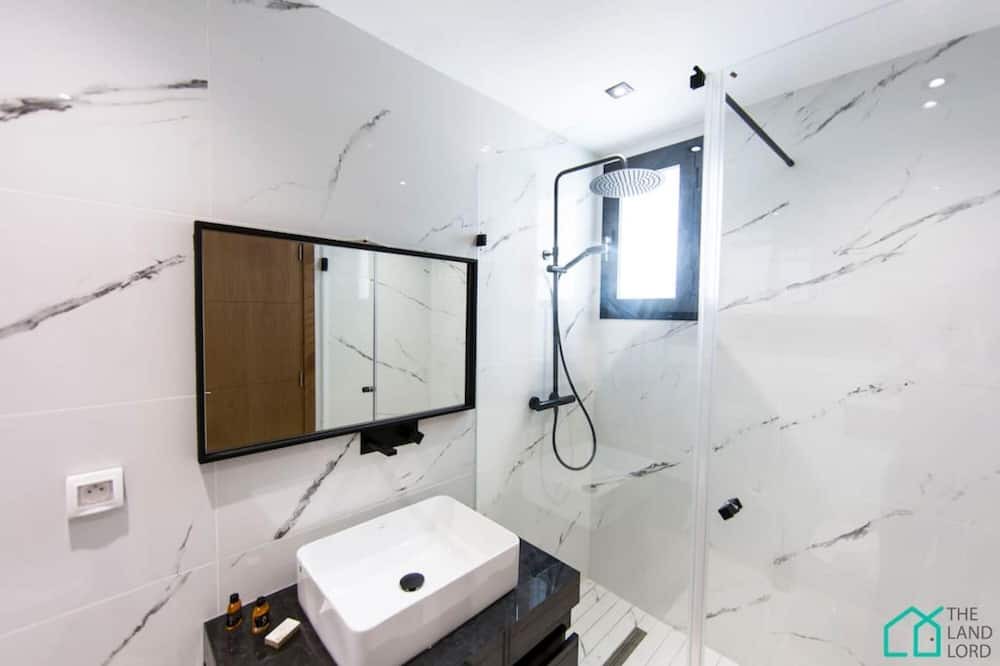 Photo of Bathroom in Les Berges du Lac