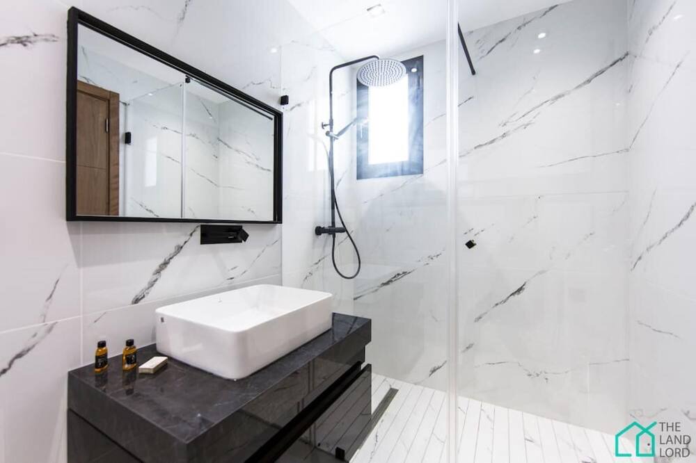 Photo of Bathroom in Les Berges du Lac