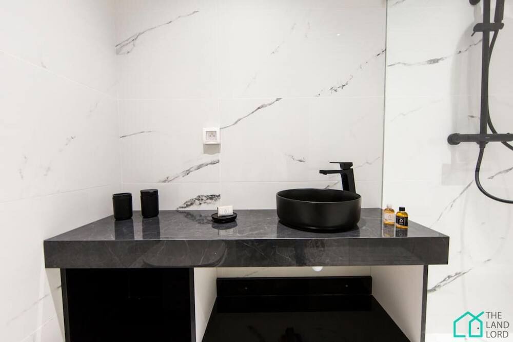 Photo of Bathroom in Les Berges du Lac