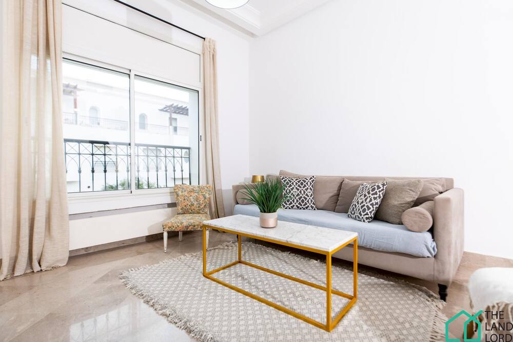 Photo of Livingroom in Carthage