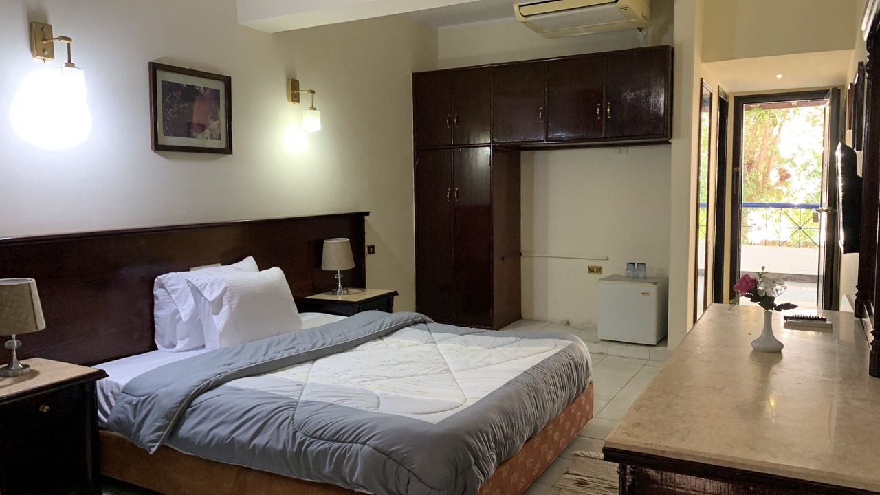 Photo of Bedroom in El Hadaba