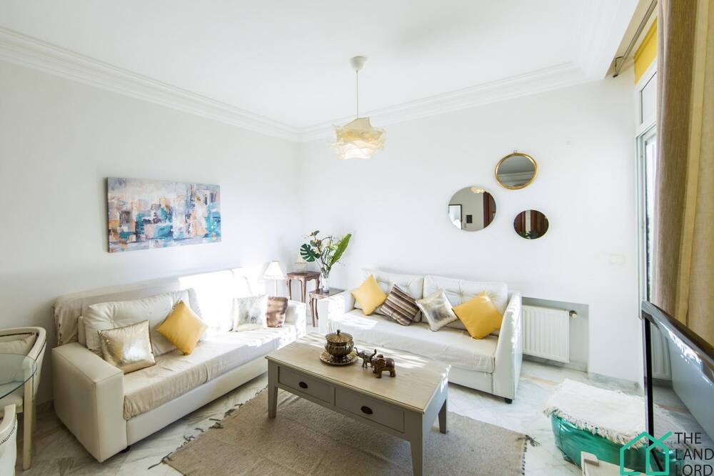 Photo of Livingroom in Ain Zaghouen Nord