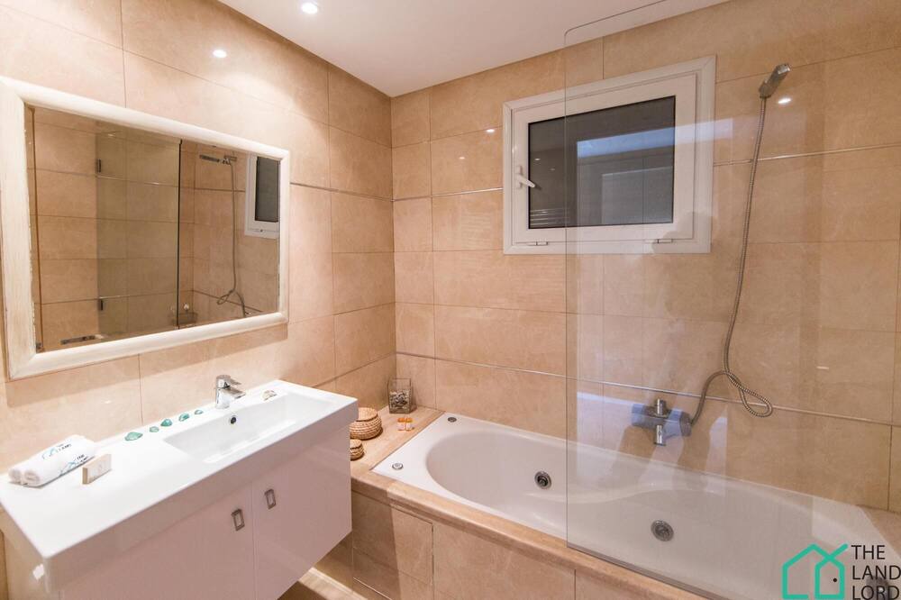 Photo of Bathroom in Ain Zaghouen Nord