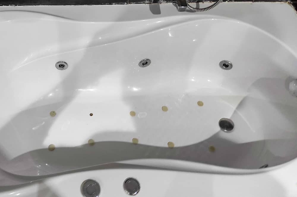 Photo of Bathroom in Les Berges Du Lac II