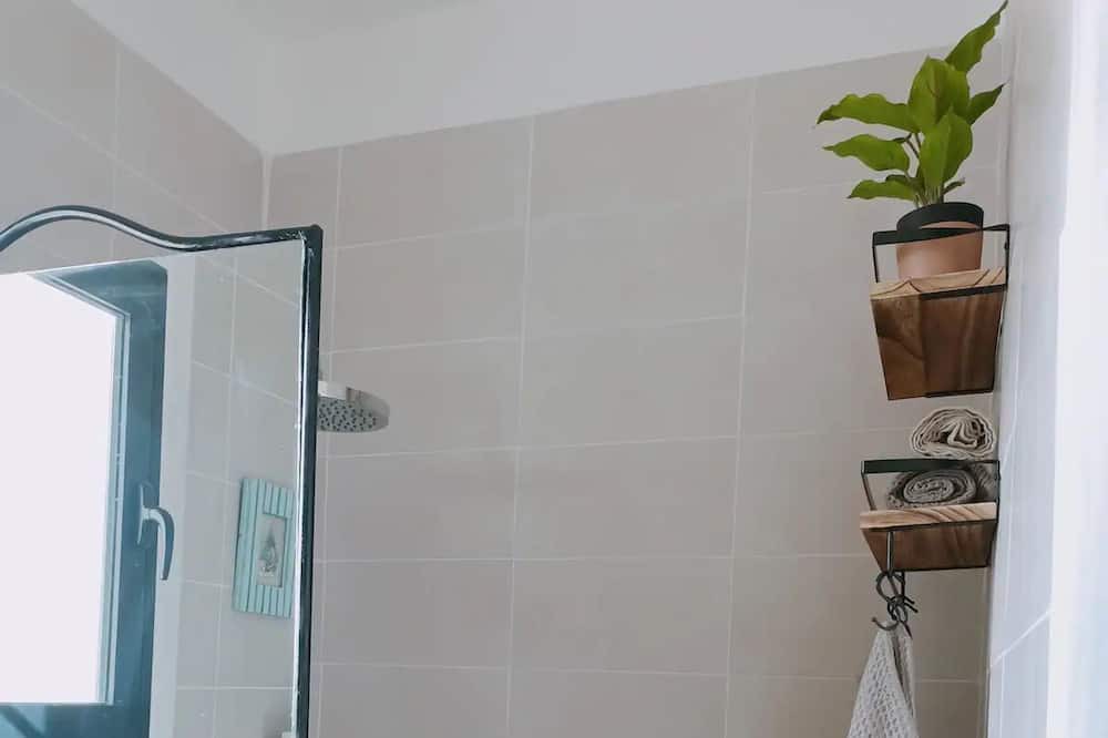 Photo of Bathroom in Fahs