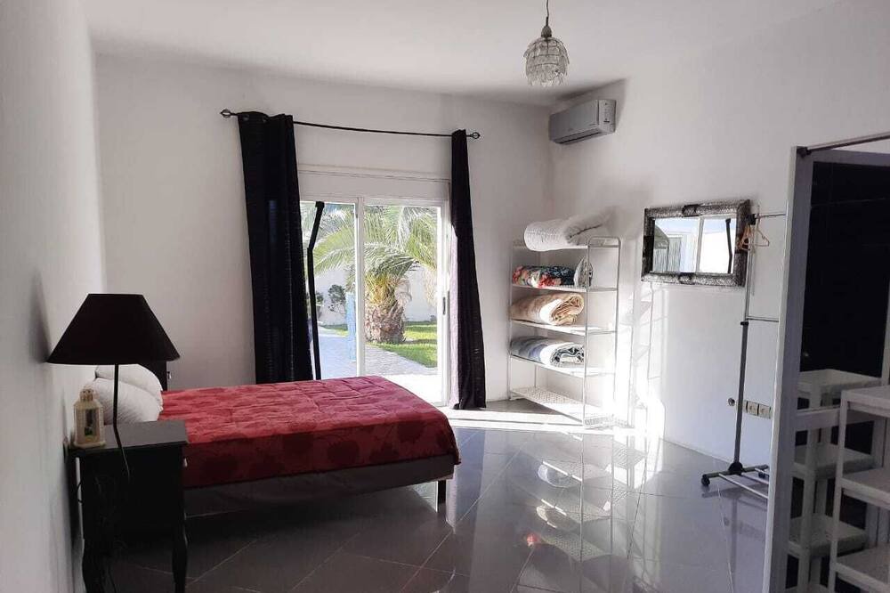 Photo of Bedroom in Al Barkanyene
