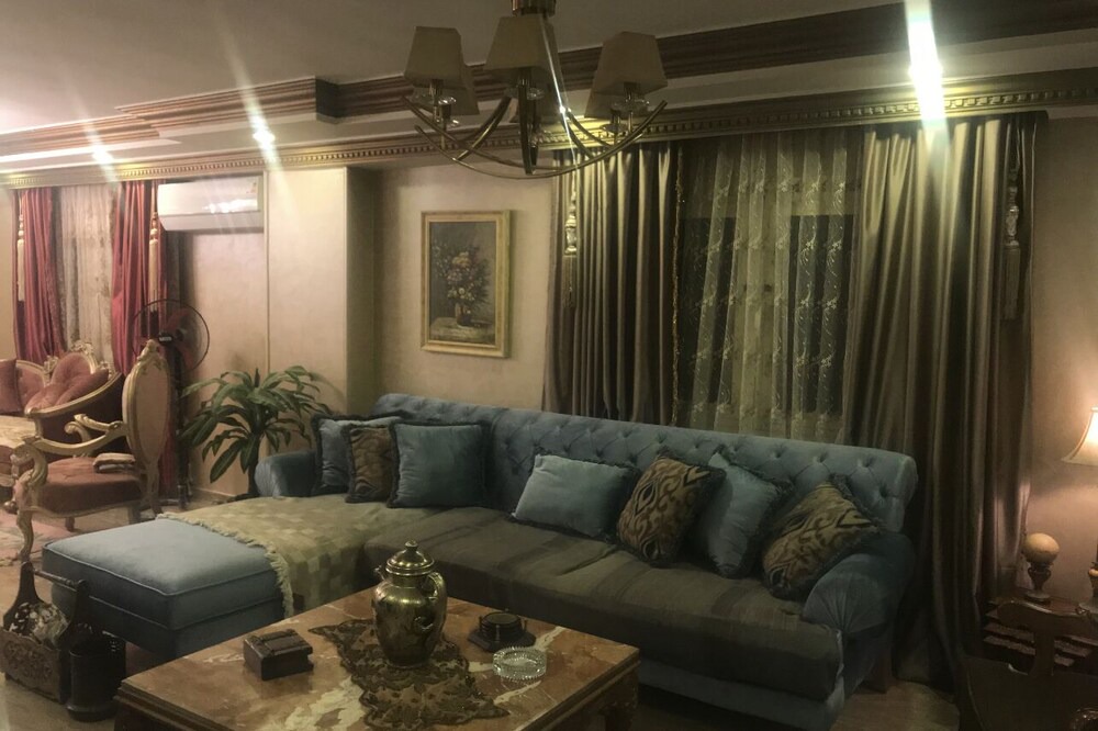 Photo of Livingroom in Pyramids Gardens