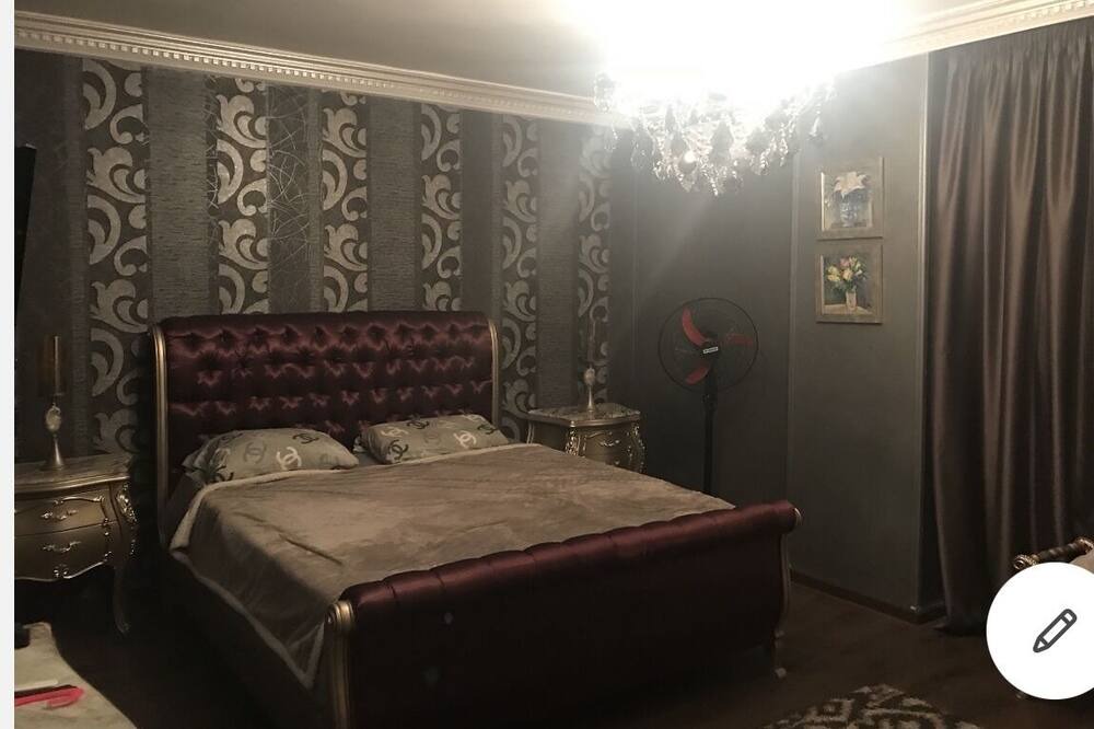 Photo of Bedroom in Pyramids Gardens