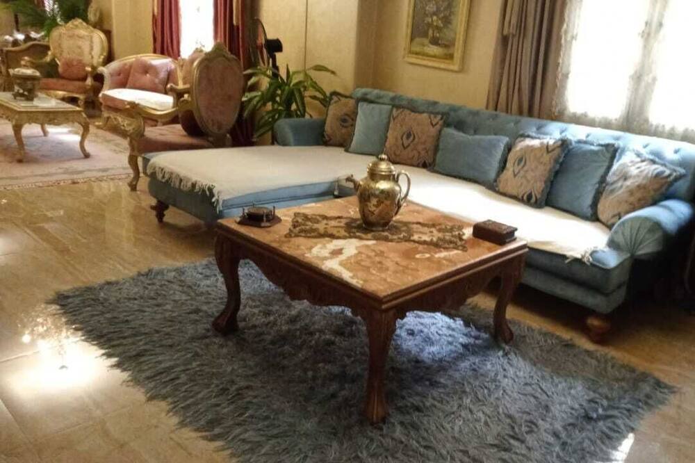 Photo of Livingroom in Pyramids Gardens