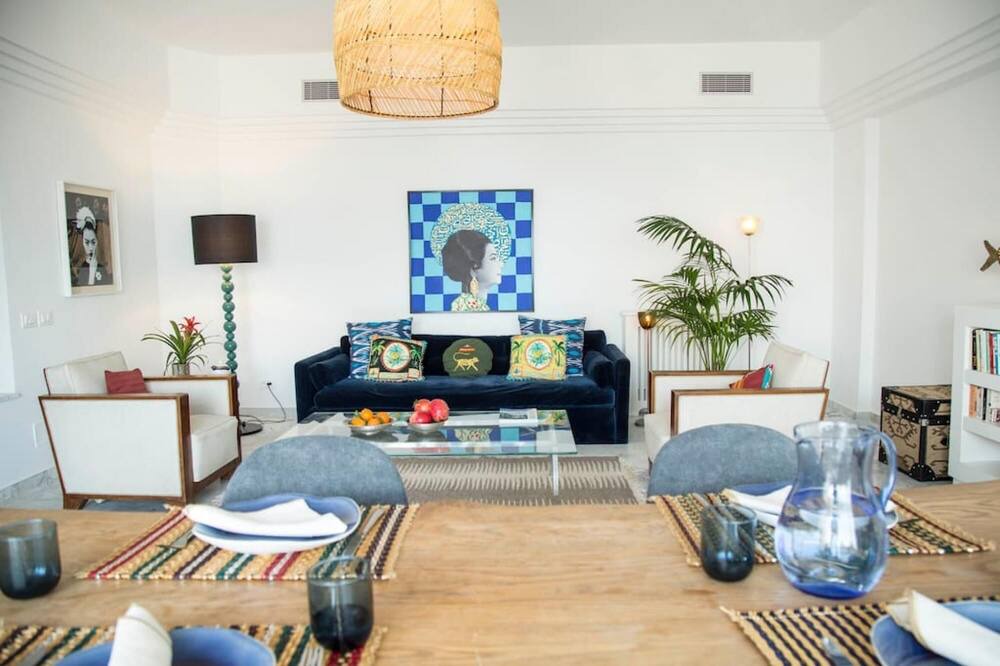Photo of Livingroom in Carthage