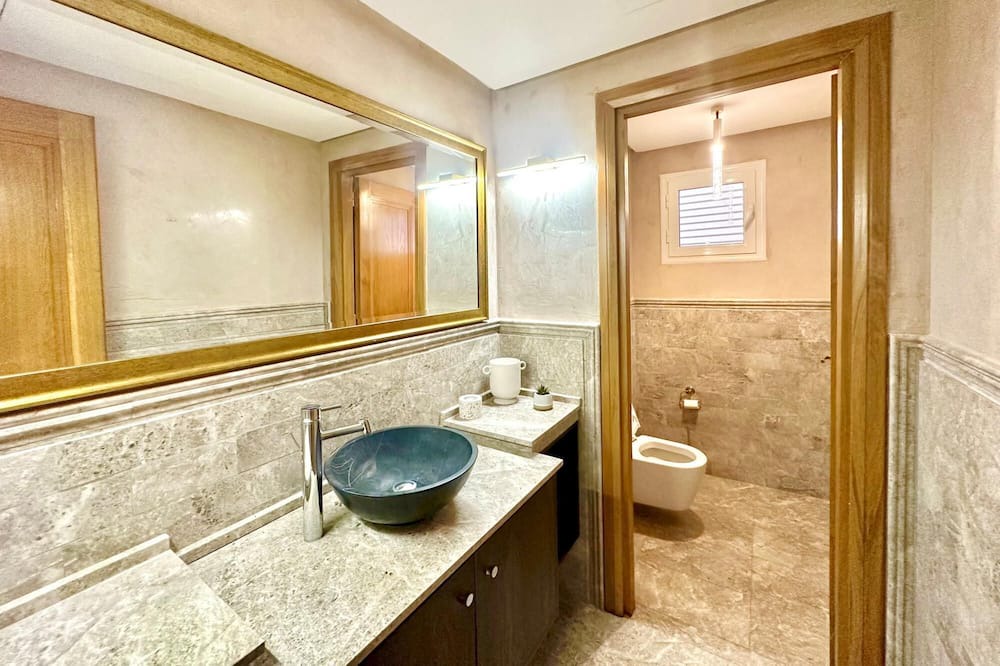 Photo of Bathroom in Amilcar