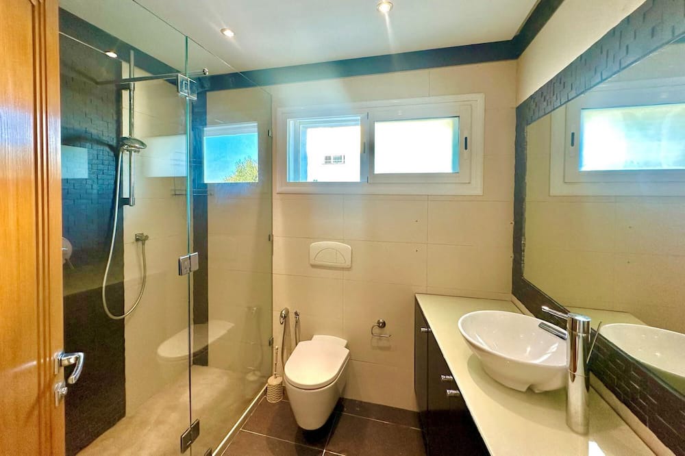 Photo of Bathroom in Amilcar