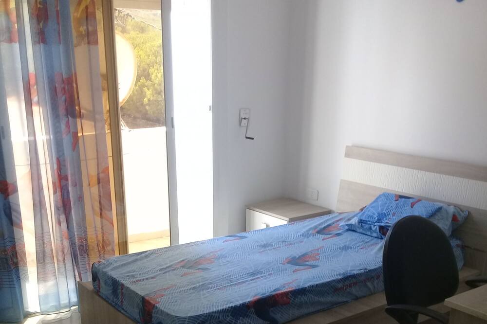 Photo of Bedroom in Bizerte