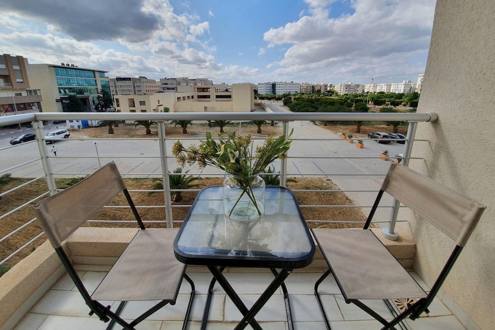 Photo of Patio Balcony in Les Berges Du Lac II