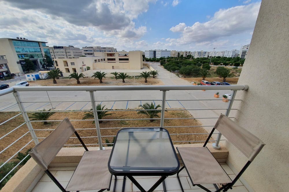 Photo of Patio Balcony in Les Berges Du Lac II