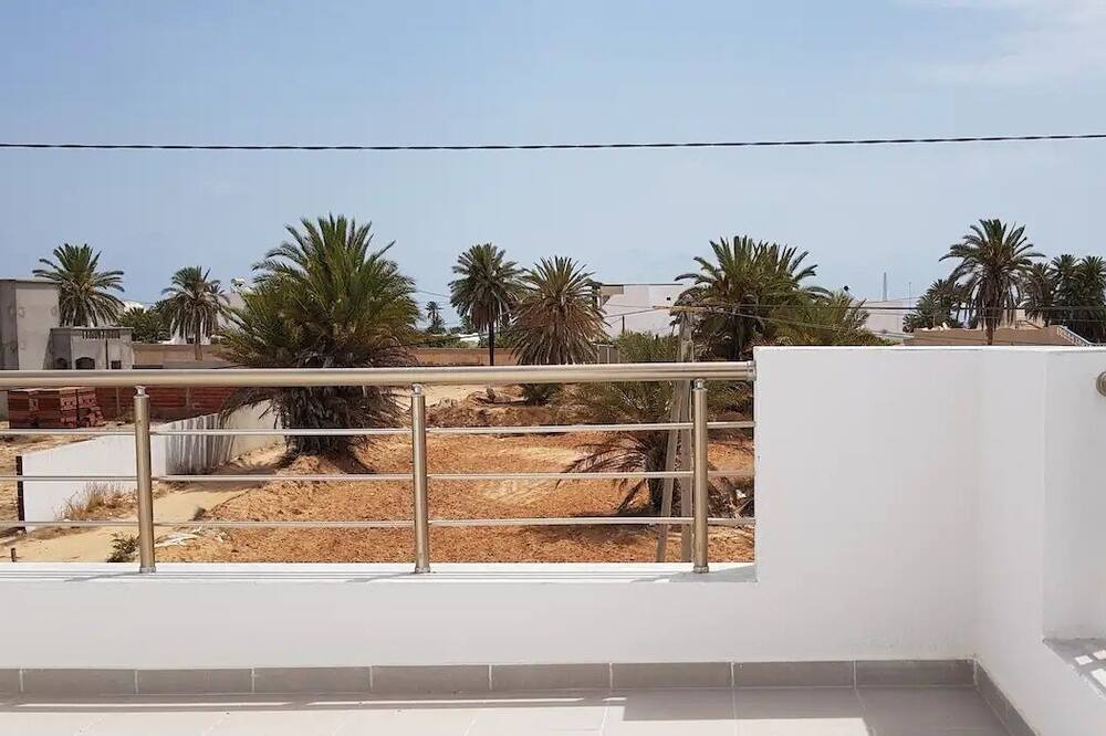 Photo of Patio Balcony in Houmt Arbah