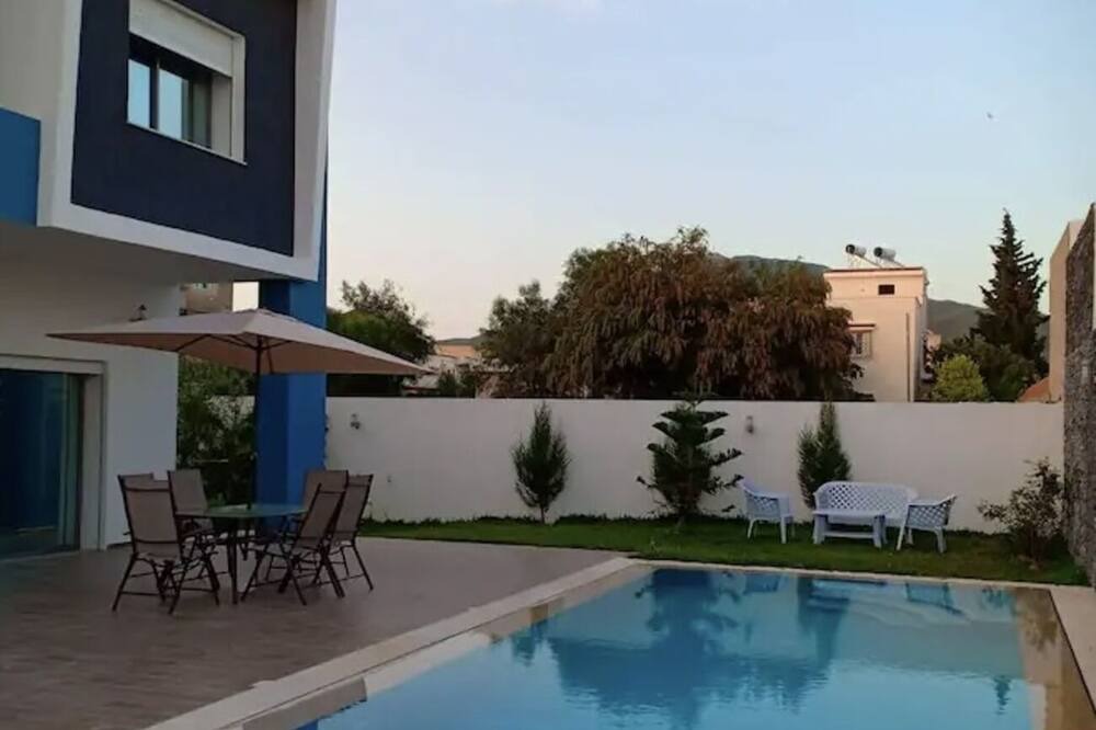 Photo of Outdoor in Tunis Centre