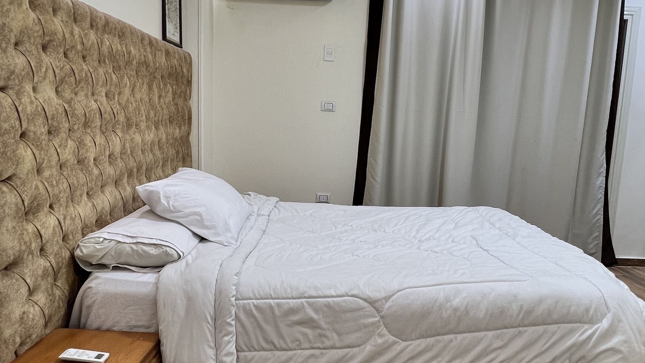 Photo of Bedroom in Pyramids Gardens