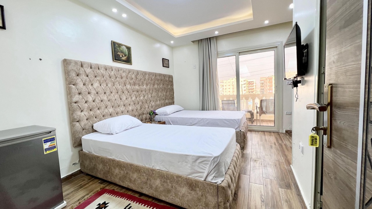Photo of Bedroom in Pyramids Gardens