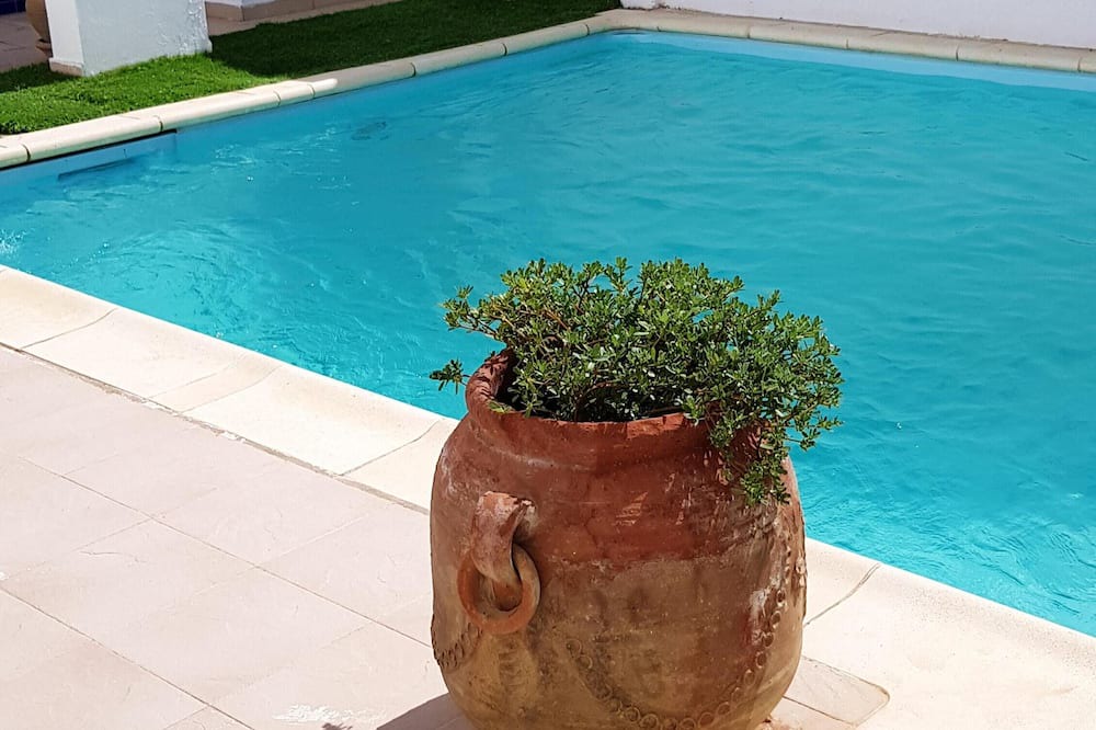 Photo of Outdoor in Yasmine