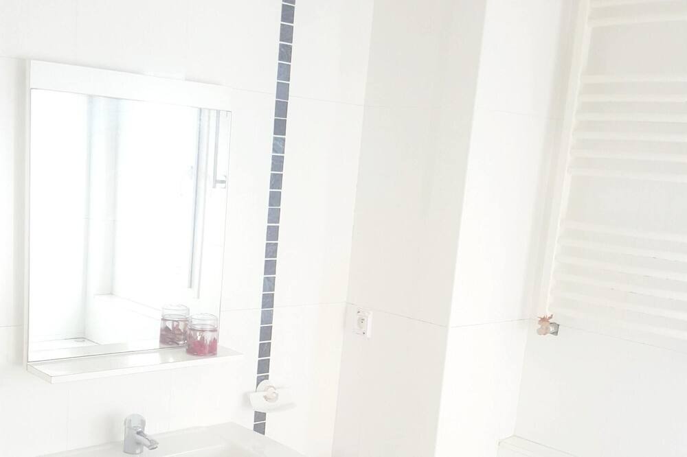 Photo of Bathroom in Yasmine