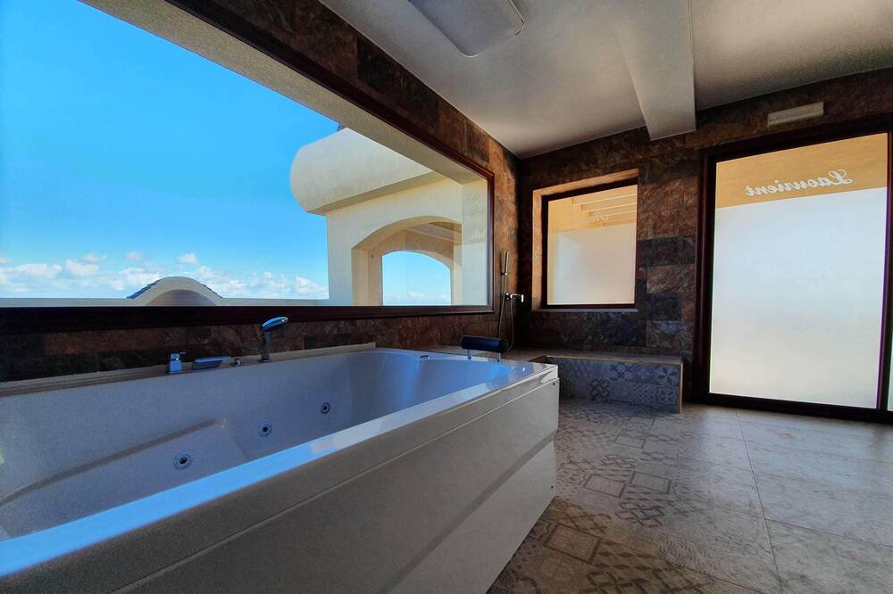 Photo of Bathroom in Hiboun