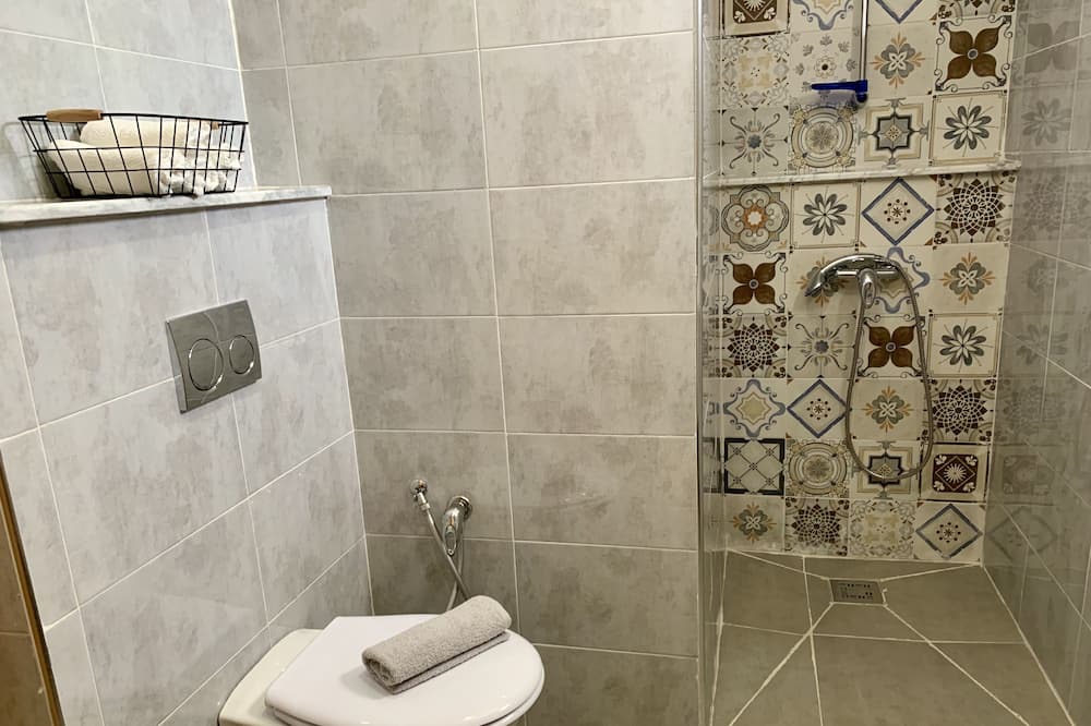 Photo of Bathroom in Beni Maaguel
