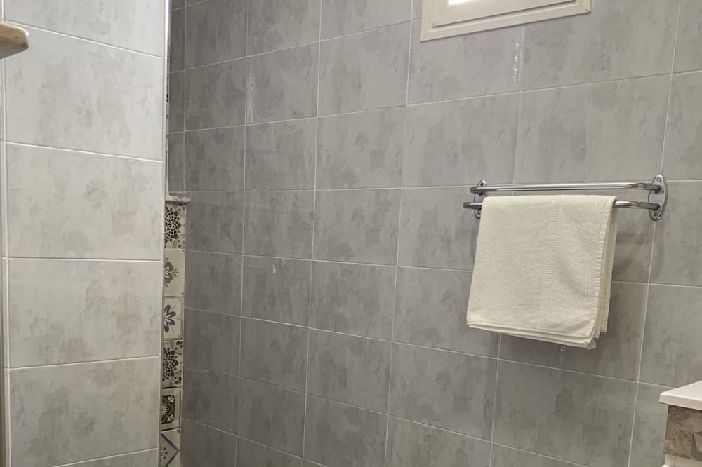 Photo of Bathroom in Beni Maaguel