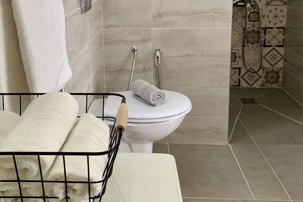 Photo of Bathroom in Beni Maaguel