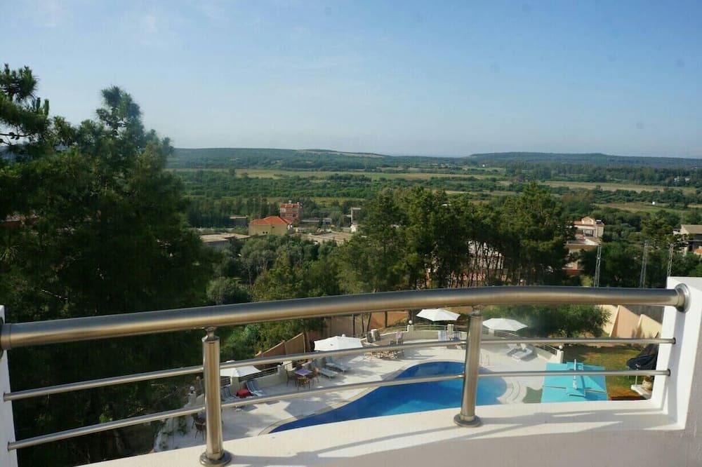 Photo of Patio Balcony in Ain al-Sabah