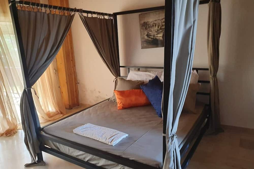 Photo of Bedroom in Bizerte