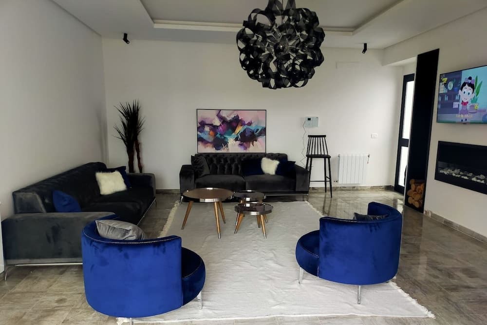 Photo of Livingroom in Yasmine