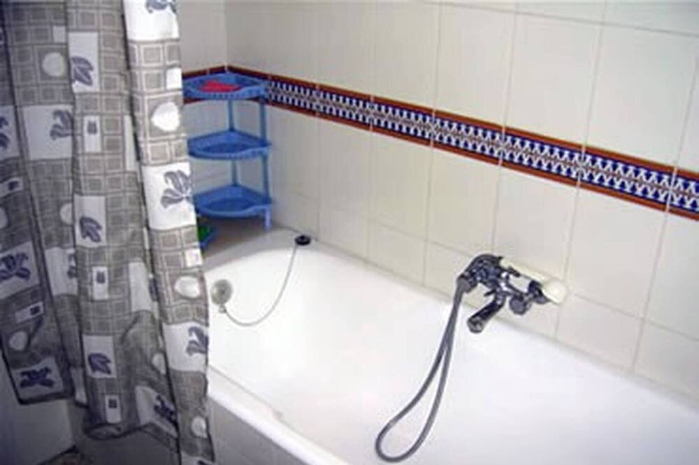 Photo of Bathroom in Shaline