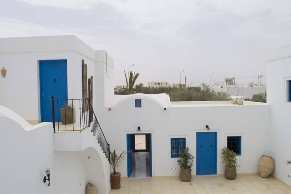 Photo of Patio Balcony in Houmt Arbah