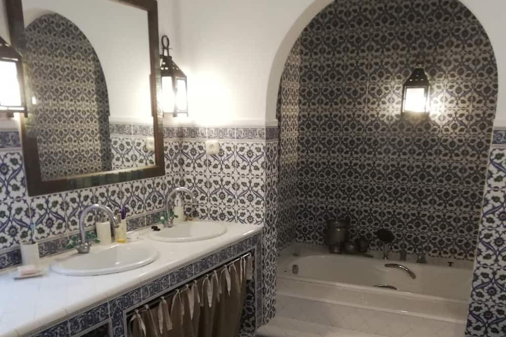 Photo of Bathroom in El Maamoura